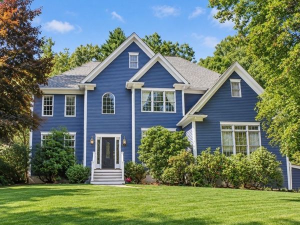 66 Poquanticut Ave, Easton, MA 02356