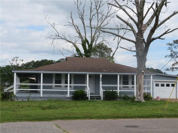 1612 Canal Road , Mobile, AL 36605