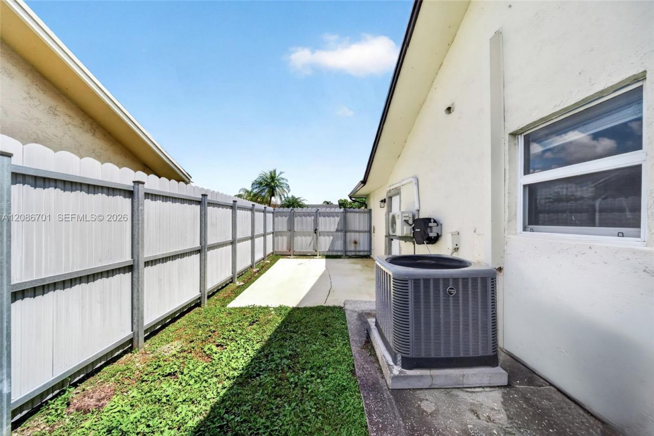 12840 SW 147th Terr Rd, Miami, FL 33186 Photo
