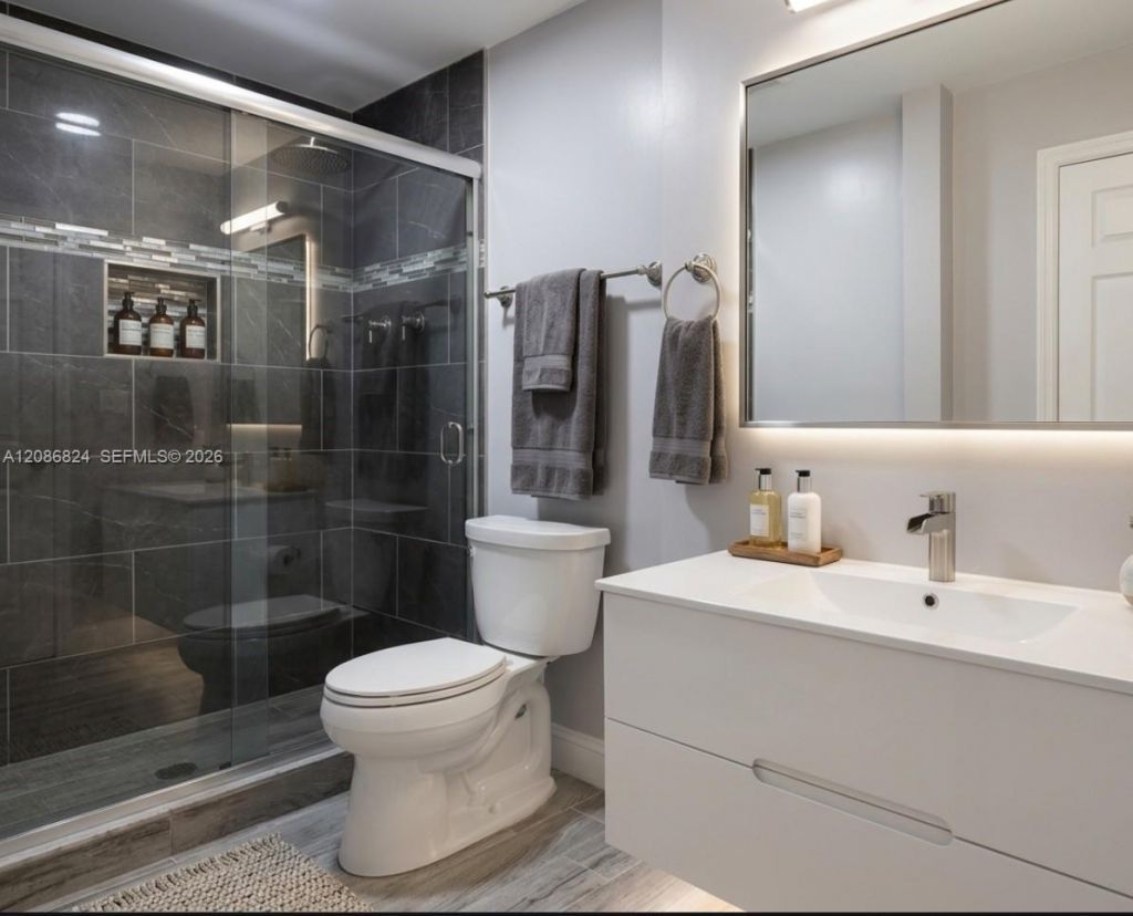 2655 Collins Ave, Unit 602, Miami Beach, FL 33140 Photo
