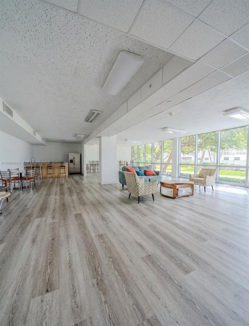 2655 Collins Ave, Unit 602, Miami Beach, FL 33140 Photo