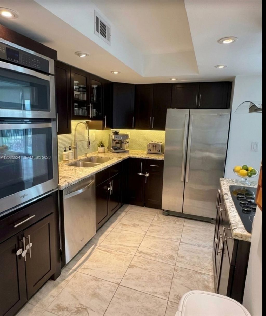 2655 Collins Ave, Unit 602, Miami Beach, FL 33140 Photo