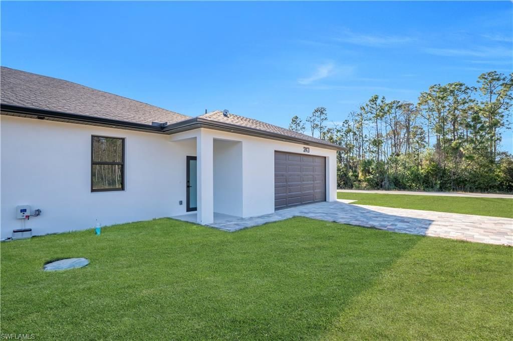243-245 Greenbriar Blvd, Lehigh Acres, FL 33972 Photo
