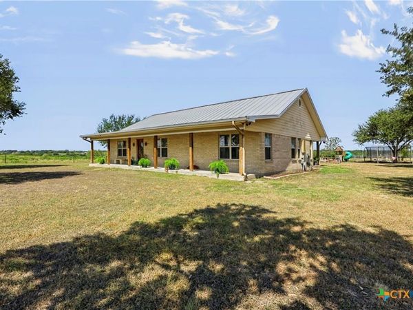 4800 Petter Rainosek Loop, La Grange, TX 78945