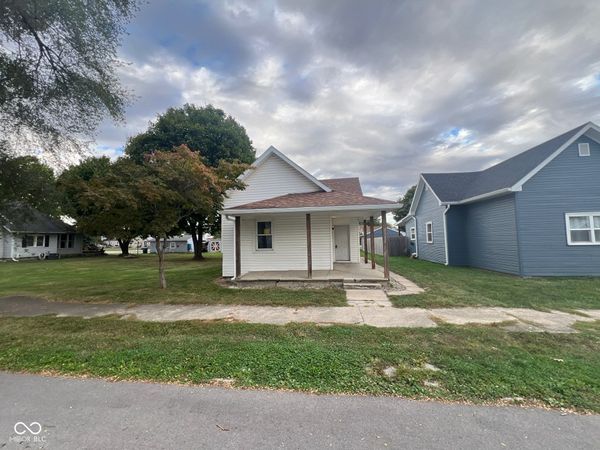 2312 S B Street, Elwood, IN 46036