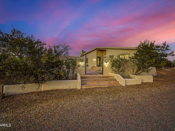 50031 N 27TH Avenue, New River, AZ 85087