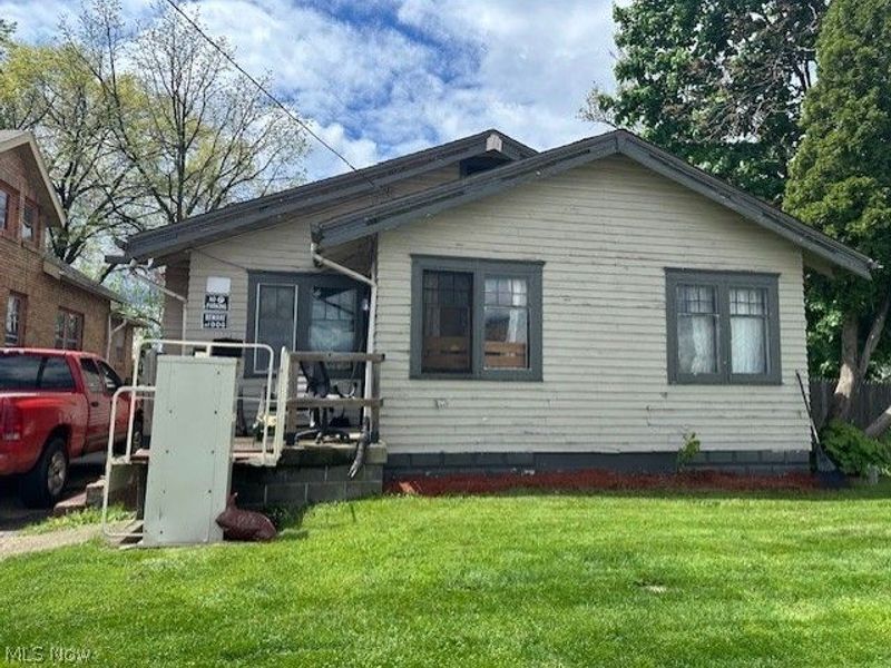 2740 South Avenue, Youngstown, OH 44502 Photo 1