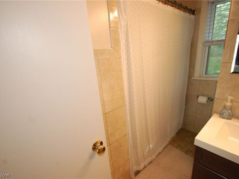 2989 Howell Drive, Poland, OH 44514 Photo 11