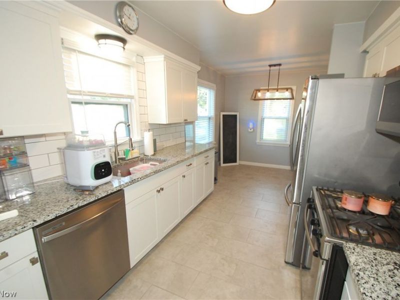 2989 Howell Drive, Poland, OH 44514 Photo 6
