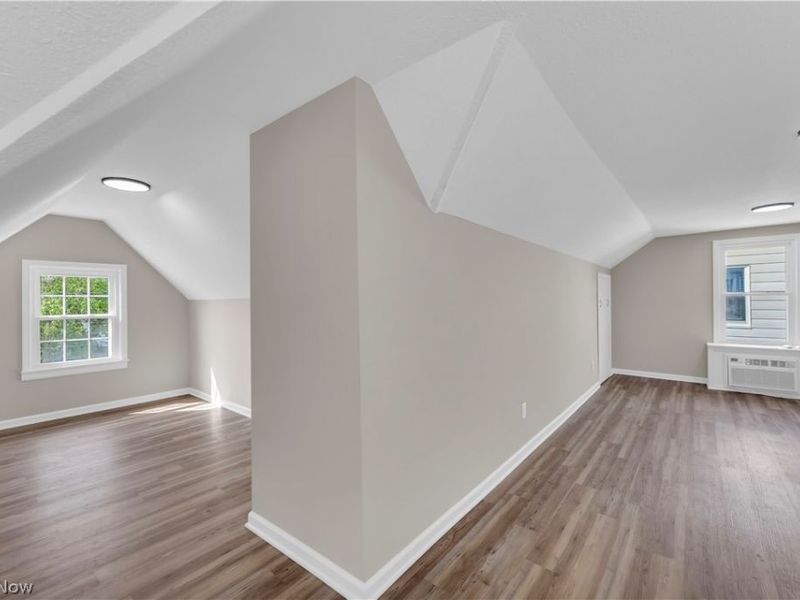 11806 Wayland Avenue, Cleveland, OH 44111 Photo 19