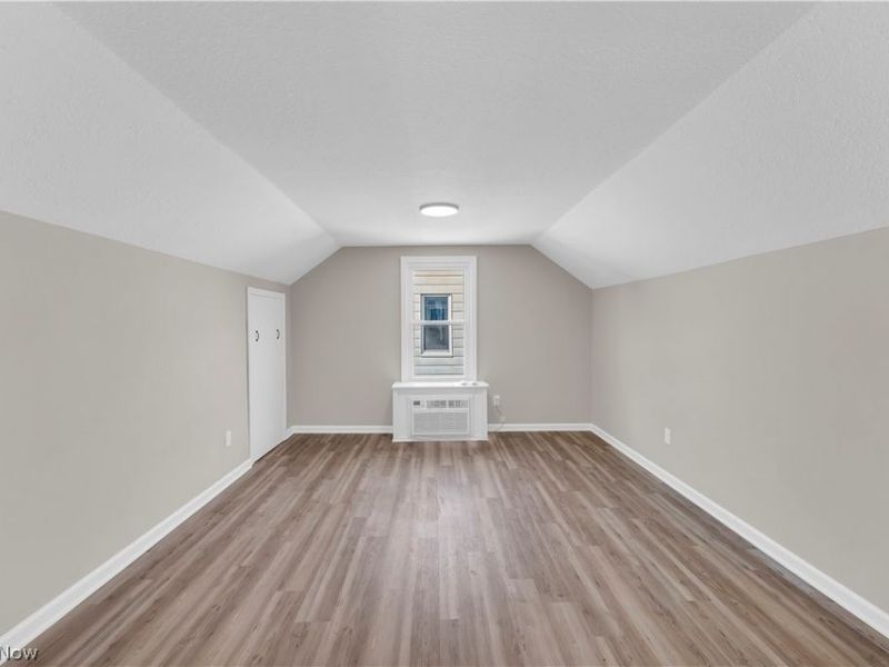 11806 Wayland Avenue, Cleveland, OH 44111 Photo 21