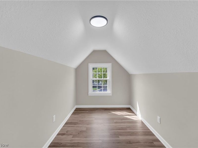 11806 Wayland Avenue, Cleveland, OH 44111 Photo 22