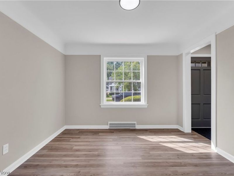 11806 Wayland Avenue, Cleveland, OH 44111 Photo 4