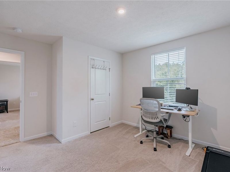 2595 Bishop Oval, Barberton, OH 44203 Photo 25