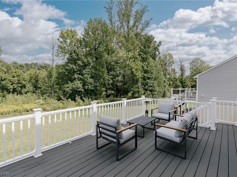 2595 Bishop Oval, Barberton, OH 44203 Photo 31