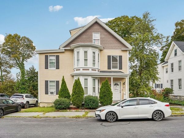 112 Fremont St, Lowell, MA 01850
