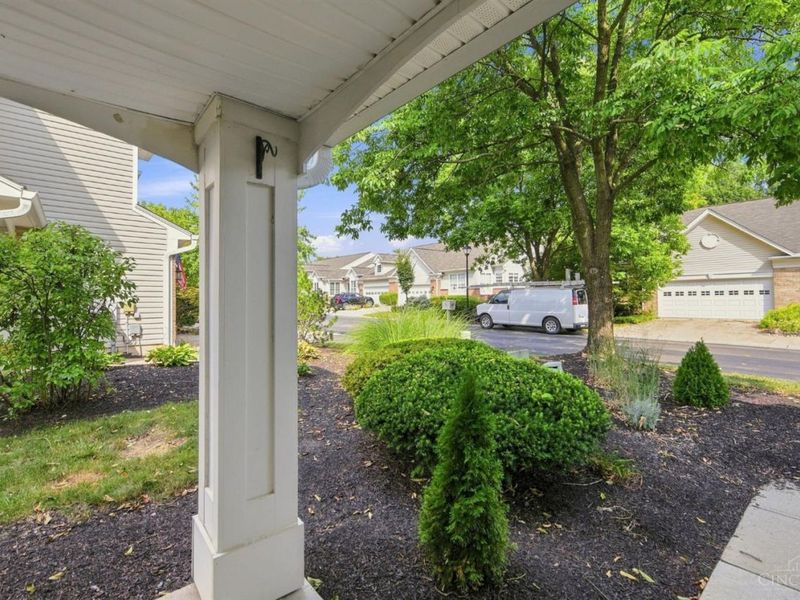 6433 Eagleview Drive, Mason, OH 45040 Photo 2