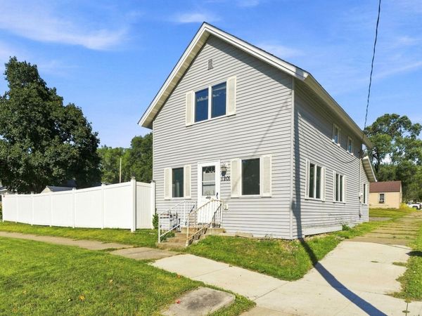 1201 2nd Avenue NW, Faribault, MN 55021