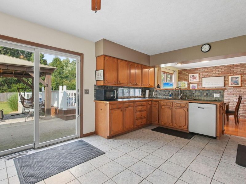 1050 Vernon Heights Boulevard, Marion, OH 43302 Photo 18