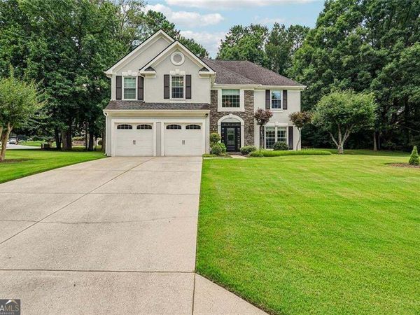 162 St Martin Drive, Suwanee, GA 30024