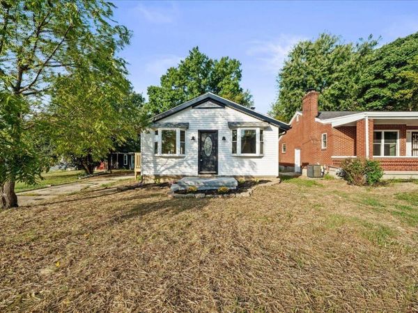 40 Eastern Avenue, Elsmere, KY 41018