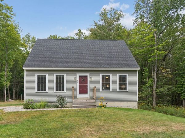 32 Safari Drive , Brunswick, ME 04011