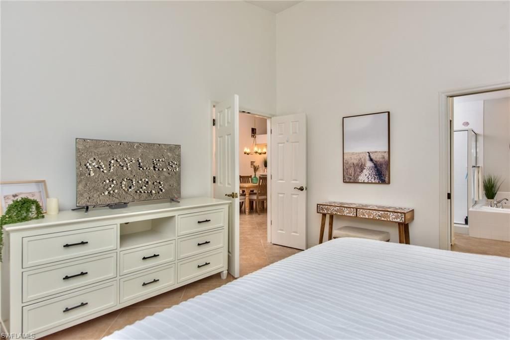 1941 Cascades Dr, Unit 5704, Naples, FL 34112 Photo
