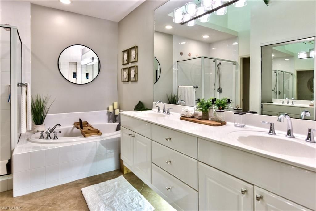 1941 Cascades Dr, Unit 5704, Naples, FL 34112 Photo