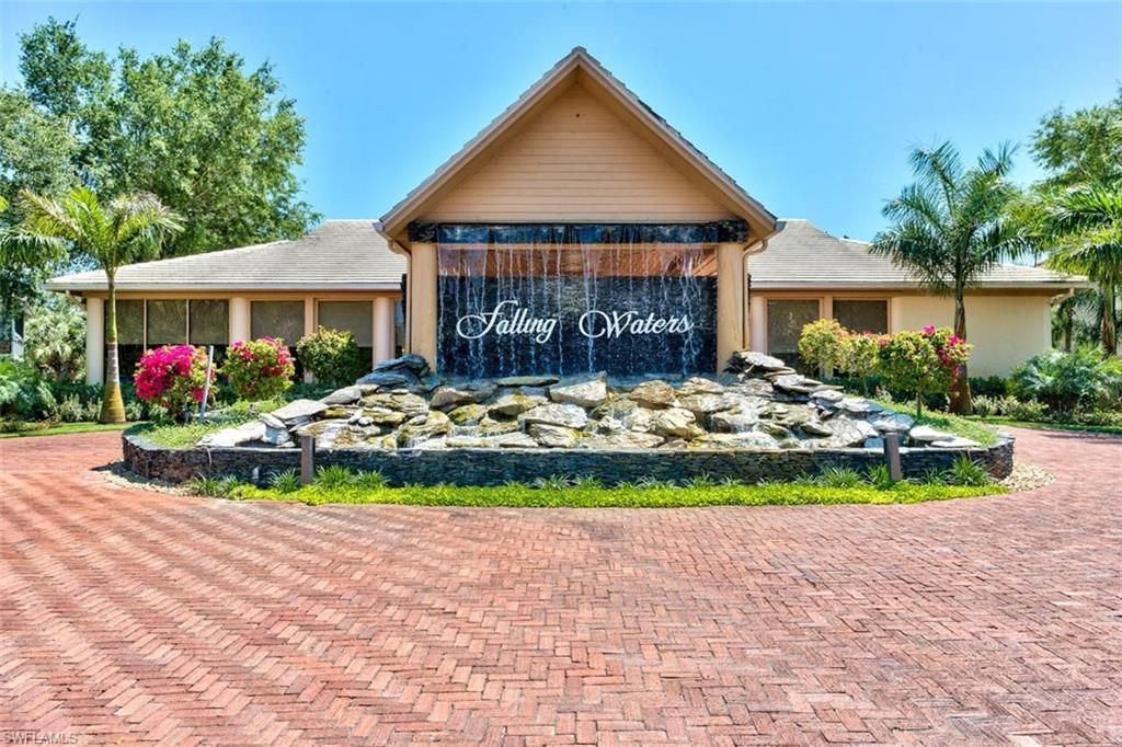 1941 Cascades Dr, Unit 5704, Naples, FL 34112 Photo