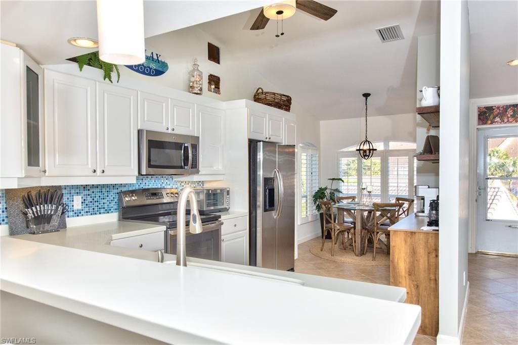 1941 Cascades Dr, Unit 5704, Naples, FL 34112 Photo