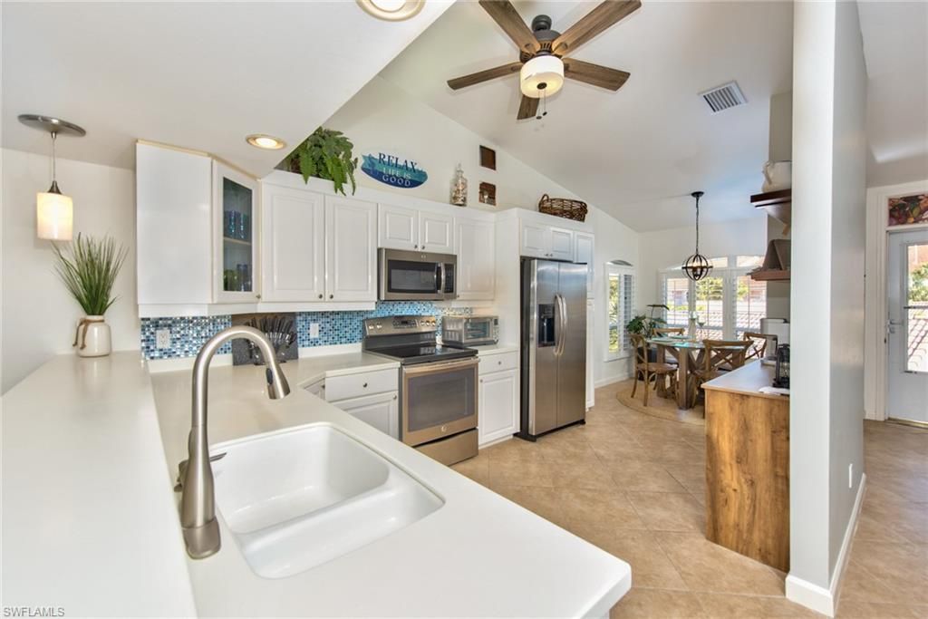 1941 Cascades Dr, Unit 5704, Naples, FL 34112 Photo