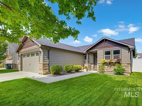 1060 E Sailer Shores St, Kuna, ID 83634
