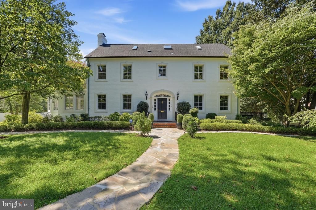 5138 Massachusetts Avenue, Bethesda, MD 20816 Main Photo