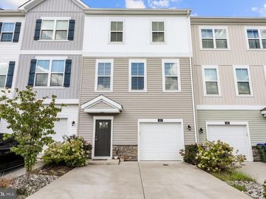 402 HONEYBERRY LANE, FREDERICKSBURG, VA 22405