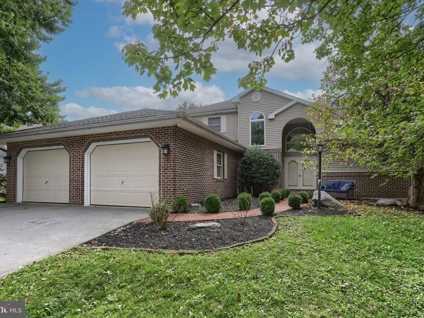 717 Brookside Lane, Lebanon, PA 17042 Main Photo
