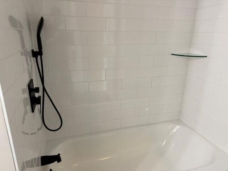 378 E 17th Avenue, Columbus, OH 43201 Photo 14