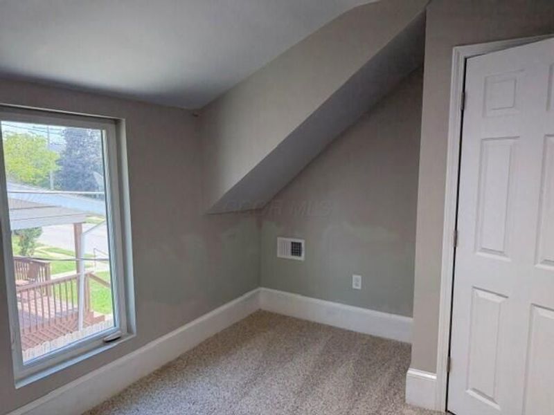 378 E 17th Avenue, Columbus, OH 43201 Photo 18