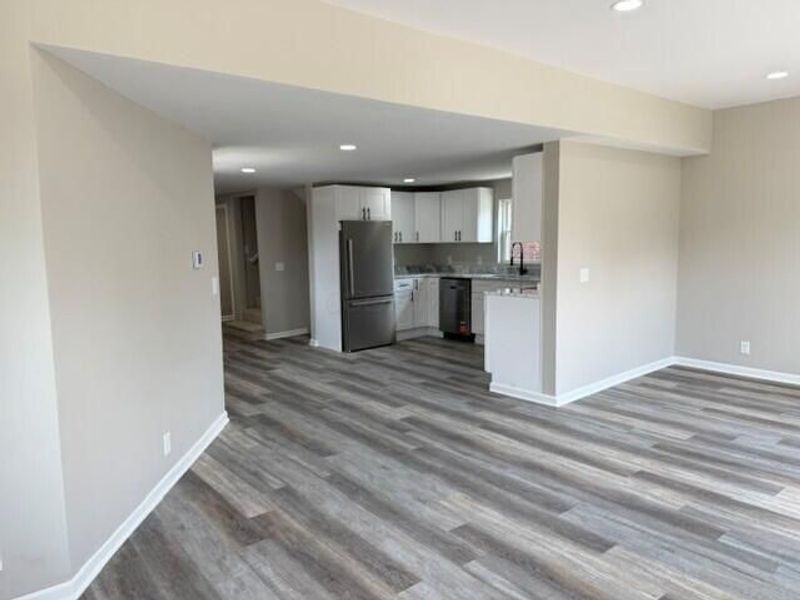 378 E 17th Avenue, Columbus, OH 43201 Photo 4