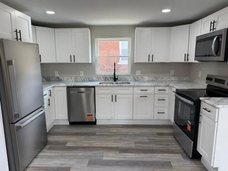 378 E 17th Avenue, Columbus, OH 43201 Photo 7
