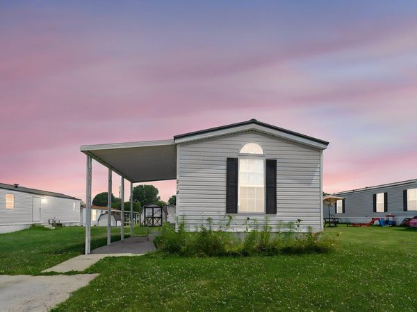 1100 Thornwood Drive SW, Unit Lot 612, Heath, OH 43056