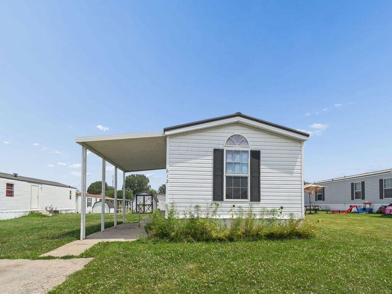 1100 Thornwood Drive SW, Unit Lot 612, Heath, OH 43056 Photo 2