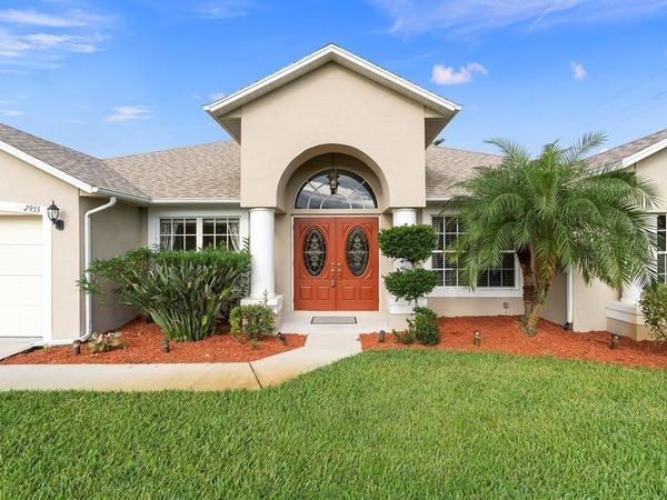 2955 SW West Calabria Circle, Port St. Lucie, FL 34953
