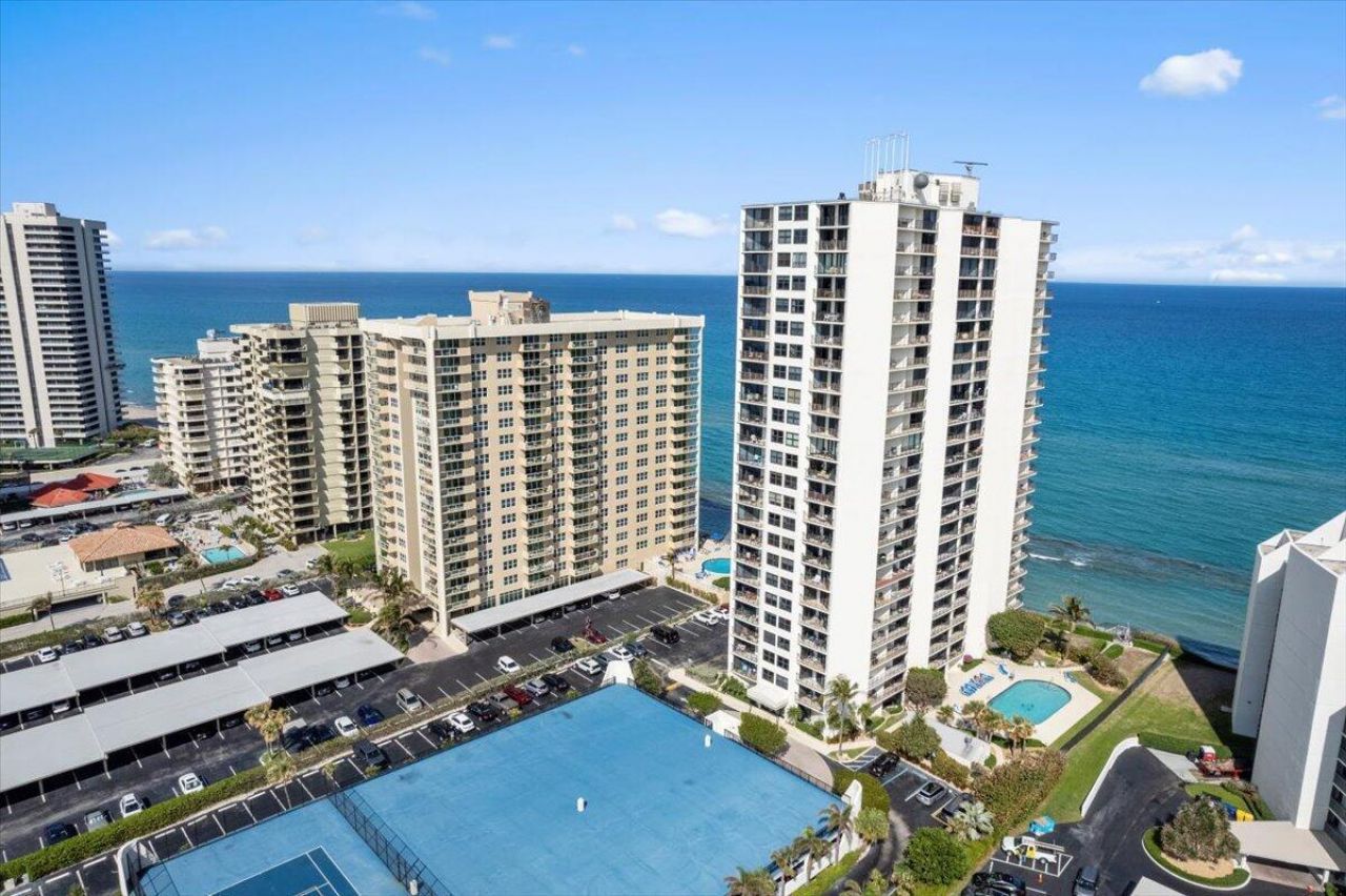 5420 N Ocean Drive, Unit 604, West Palm Beach, FL 33404 Photo