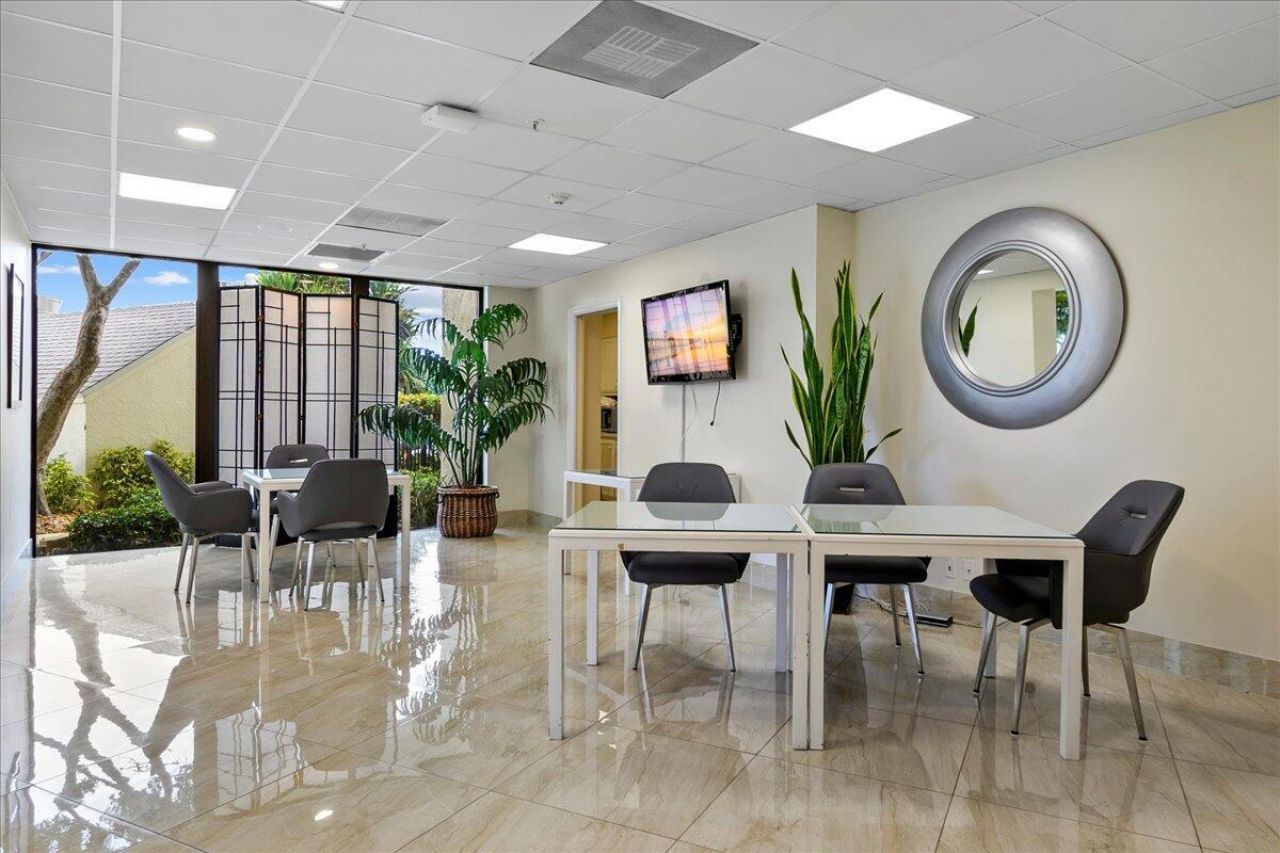 5420 N Ocean Drive, Unit 604, West Palm Beach, FL 33404 Photo