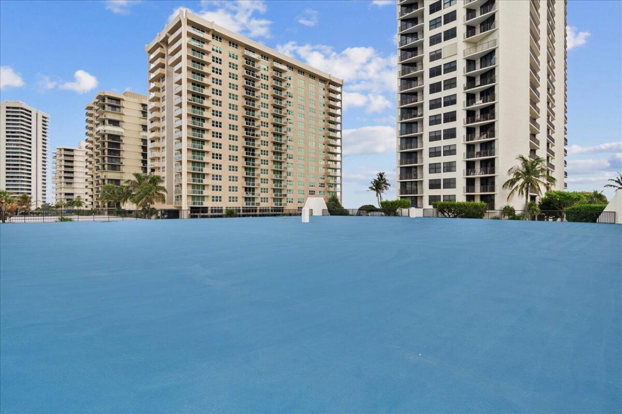 5420 N Ocean Drive, Unit 604, West Palm Beach, FL 33404 Photo