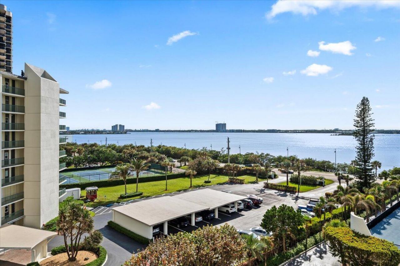 5420 N Ocean Drive, Unit 604, West Palm Beach, FL 33404 Photo