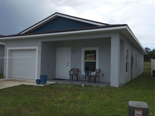 1498 Las Villa BL , Sebring, FL 33870