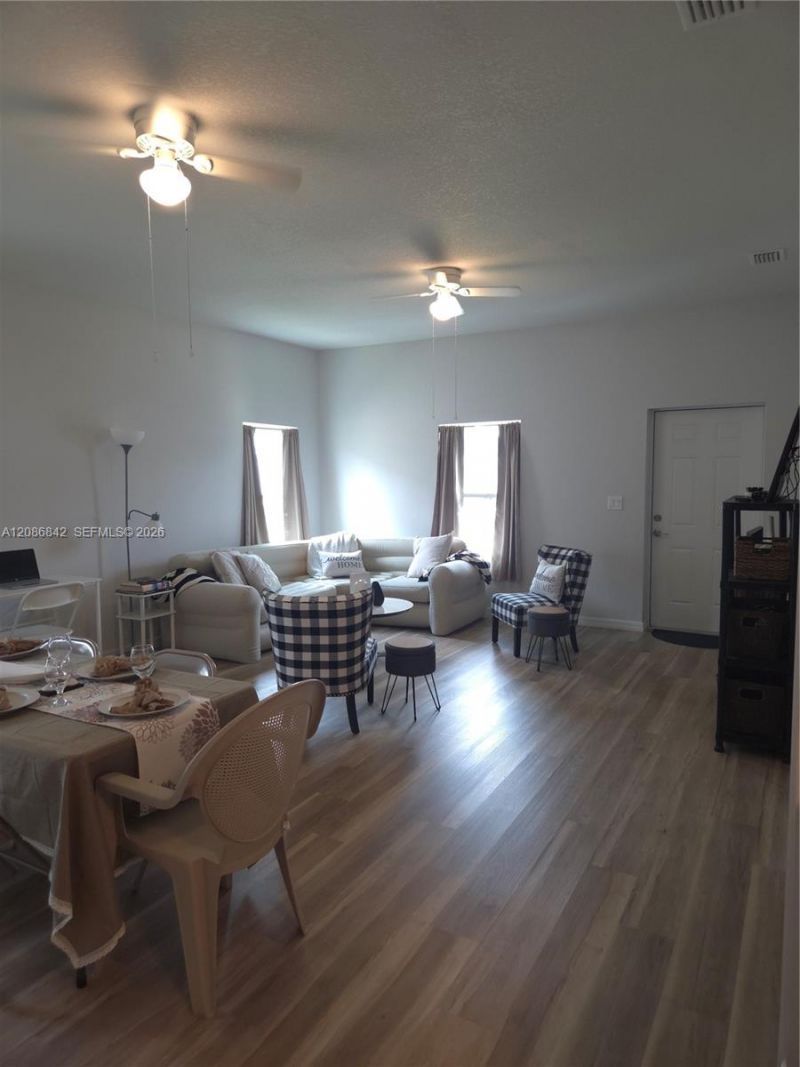 1498 Las Villa Bl, Sebring, FL 33870 Photo
