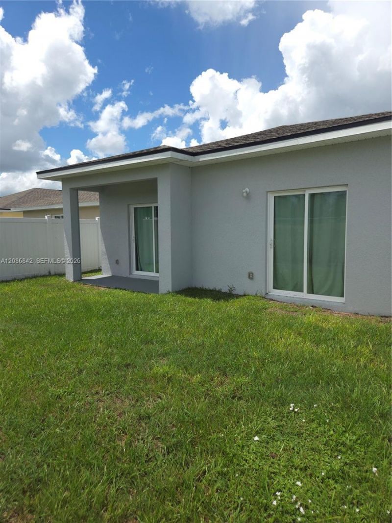 1498 Las Villa Bl, Sebring, FL 33870 Photo