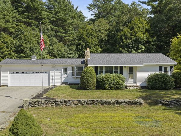 508 Center St, Pembroke, MA 02359